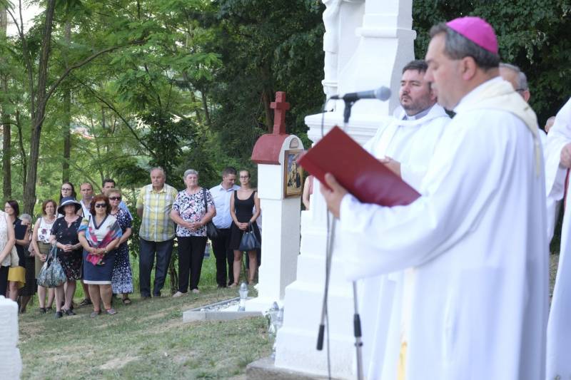 2021.06.30_Gödre felújított kálvária (47).JPG